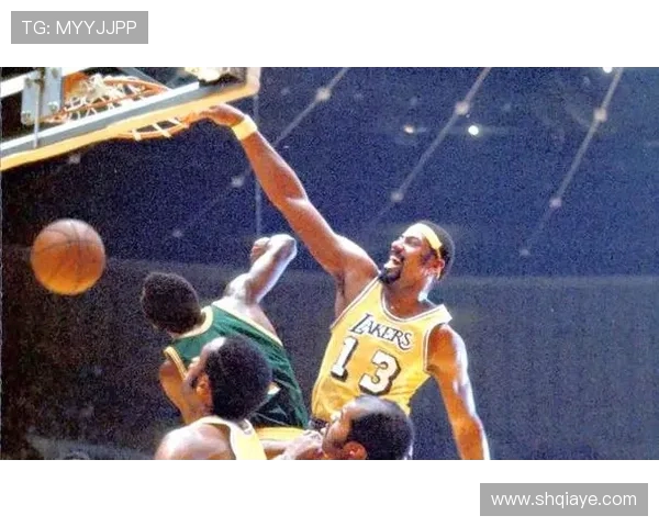 威尔特张伯伦传奇人生揭秘:从篮球巨星到体育历史中的不朽人物