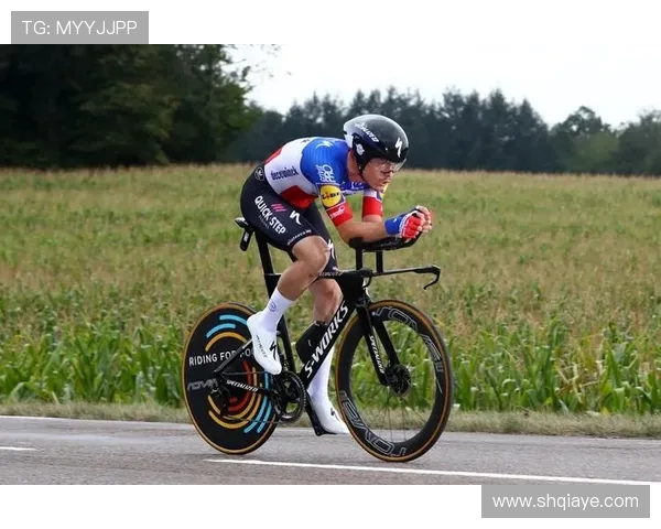 赛后复盘：北京街舞队与南京街舞队的战术意识与团队协作分析